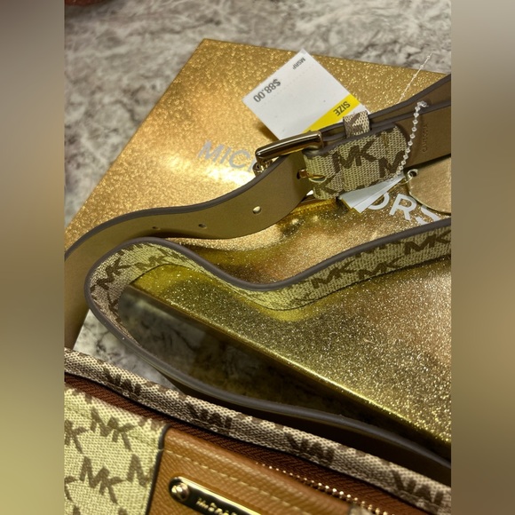 Brand NWT MK Belt Bag - Picture 8 of 16